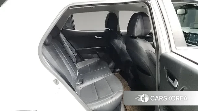 Kia Stonic 2018 Белый из Кореи, фото 3