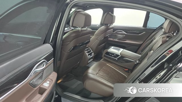 BMW 7 Series (G11) 2020 Черный из Кореи, фото 3