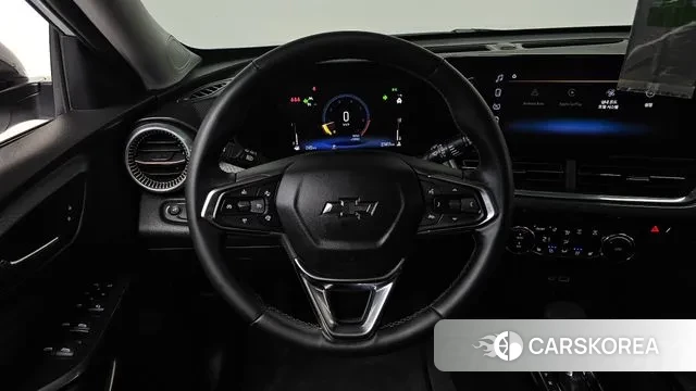 Chevrolet (GM Daewoo) Trax Crossover 2023 Белый из Кореи, фото 3