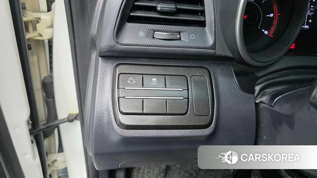 Ssangyong Tivoli Air 2018 Белый из Кореи, фото 3