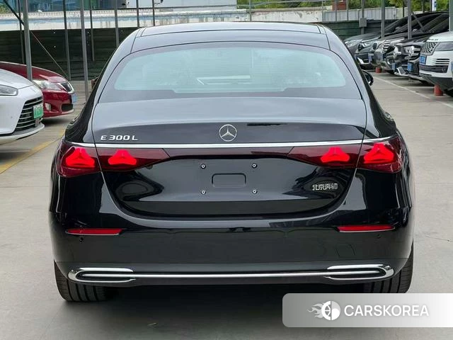 Mercedes-Benz E-class id 4027643 из Китая 3