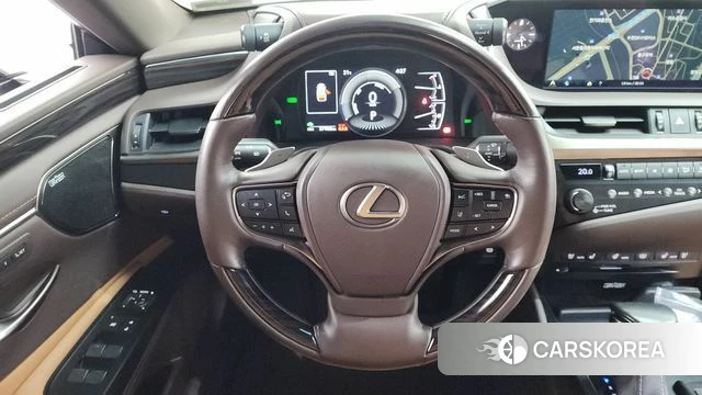 Lexus ES300h 7th generation 2019 Песочный из Кореи, фото 3