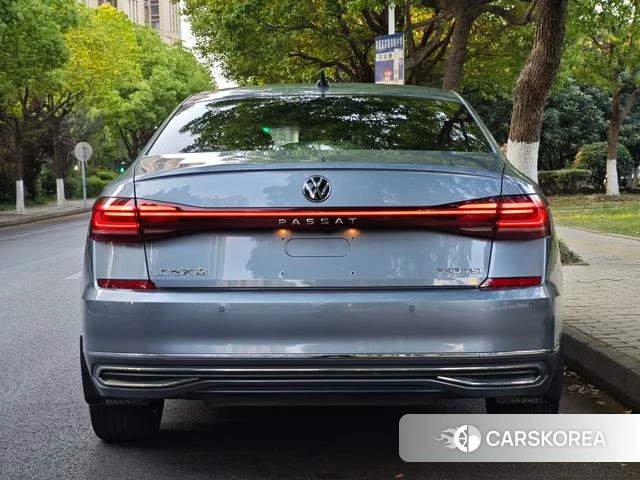 Volkswagen Passat 2022 Синий из Китая, фото 3