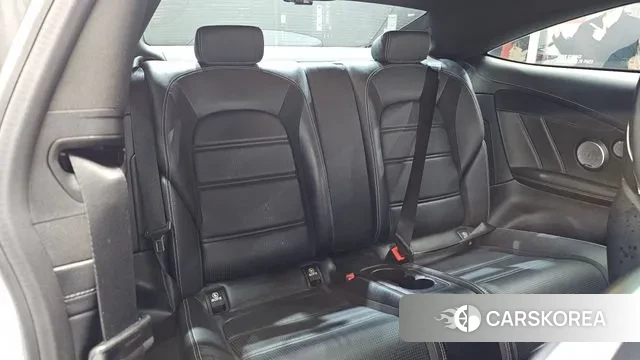 Mercedes-Benz C-Class W205 2018 Белый из Кореи, фото 3