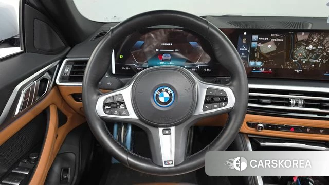 BMW i4 2022 Серебристо-серый из Кореи, фото 3