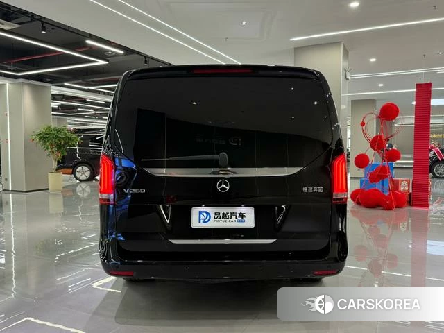 Mercedes-Benz V-class id 4209762 из Китая 3