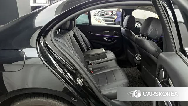 Mercedes-Benz E-Class W213 2020 Черный из Кореи, фото 3