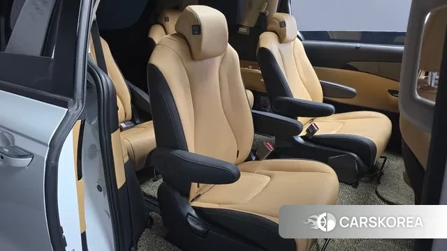 Kia Carnival 4th generation 2023 Белый из Кореи, фото 3