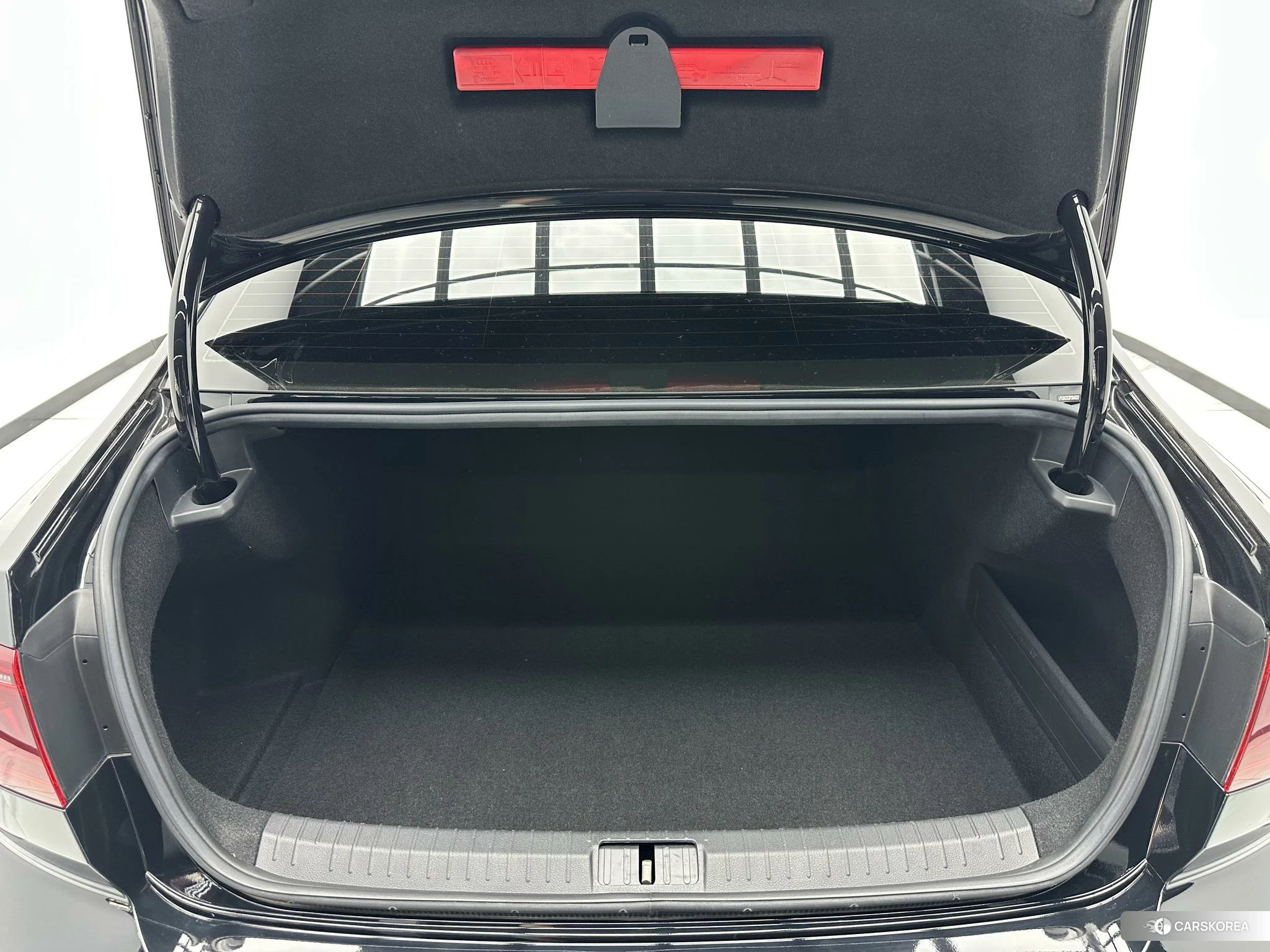 Volkswagen Magotan 2022 Черный из Китая, фото 3