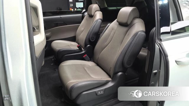 Kia The New Carnival 4th Generation 2024 Цвет галактики из Кореи, фото 3