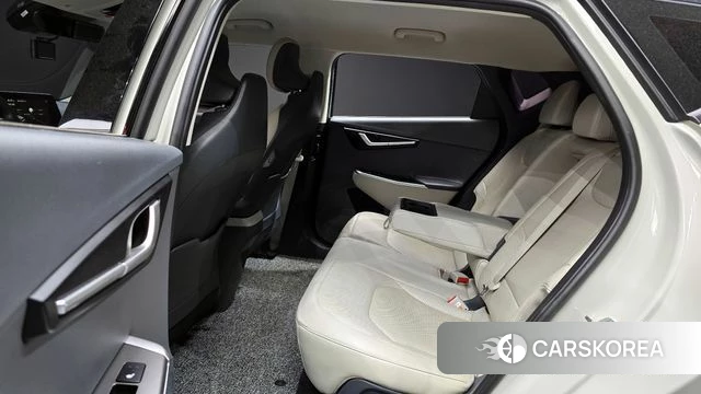 Kia EV6 2022 Жемчужный цвет из Кореи, фото 3