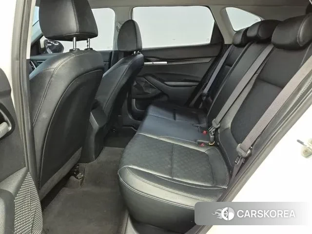 Kia Seltos 2022 Белый из Кореи, фото 3