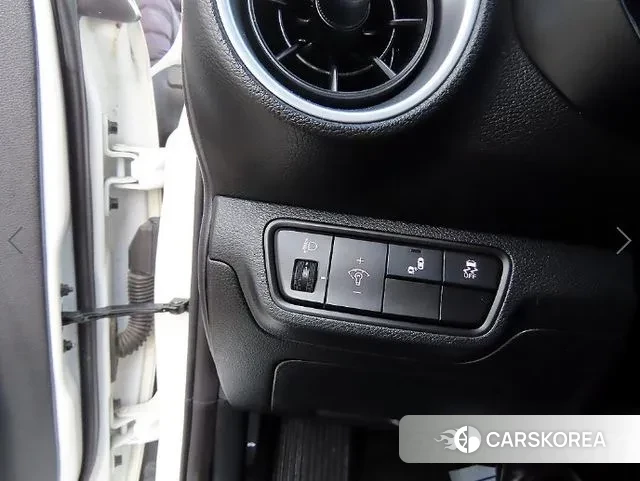 Kia The New K3 2nd generation 2021 Белый из Кореи, фото 3