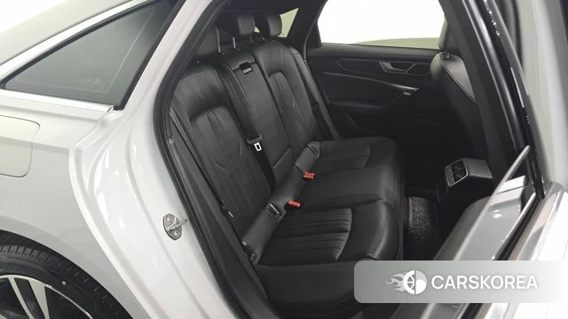 Audi A6 (C8) 2023 Белый из Кореи, фото 3