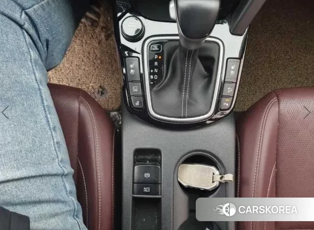 Kia Seltos 2022 Белый из Кореи, фото 3