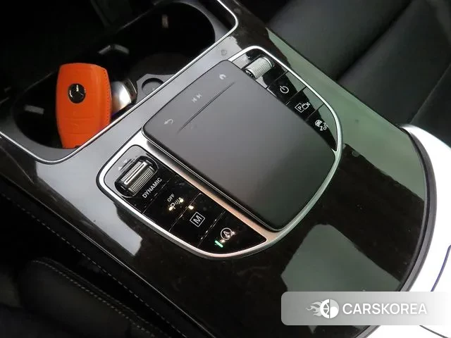 Mercedes-Benz GLC-Class X253 2020 Белый из Кореи, фото 3