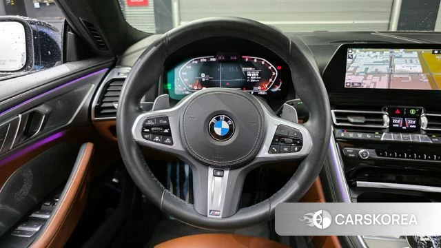 BMW 8 Series (G15) 2020 Светло-серебряный цвет из Кореи, фото 3