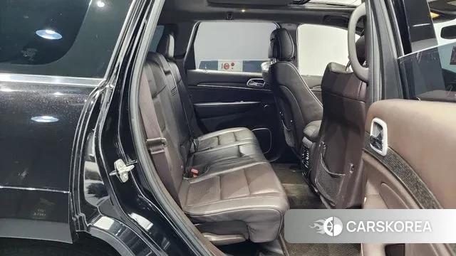Jeep Grand Cherokee 2018 Черный из Кореи, фото 3