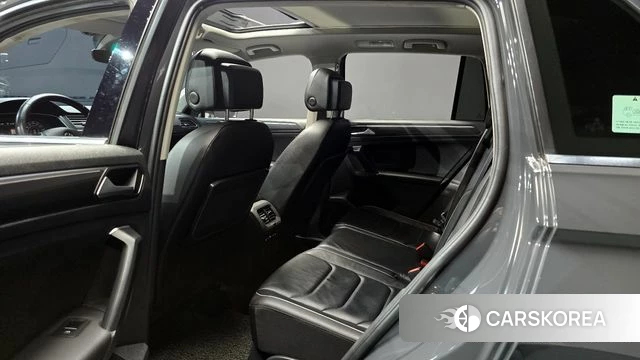Volkswagen Tiguan second Generation 2018 Серый из Кореи, фото 3