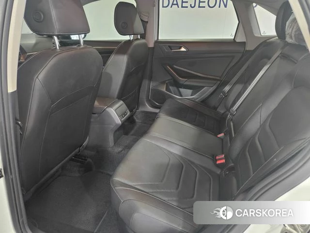 Volkswagen 7th Generation of Jetta 2021 Белый из Кореи, фото 3