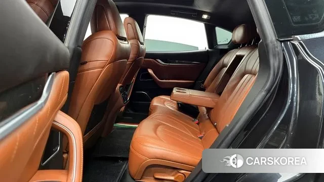 Maserati Levante 2021 Серый из Кореи, фото 3