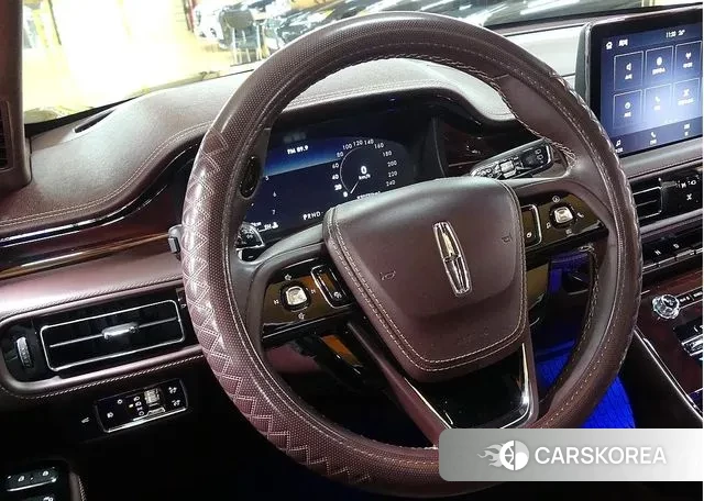 Lincoln Aviator 2nd generation 2022 Черный из Кореи, фото 3