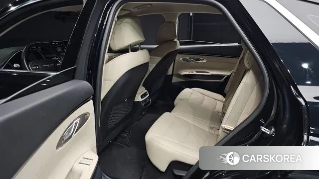 Genesis GV70 2021 Черный из Кореи, фото 3