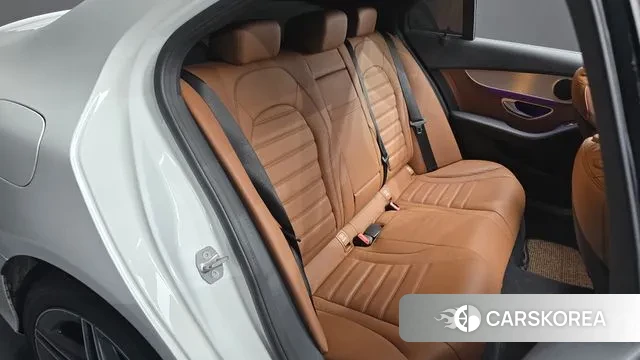 Mercedes-Benz C-Class W205 2021 Белый из Кореи, фото 3