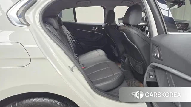 BMW 1 Series (F40) 2022 Белый из Кореи, фото 3