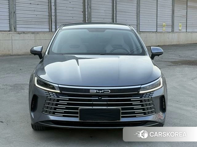 BYD Destroyer 05 2024 Темно-серый из Китая, фото 3