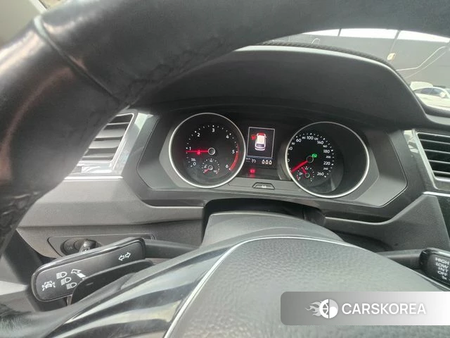 Volkswagen Tiguan second Generation 2018 Синий из Кореи, фото 3