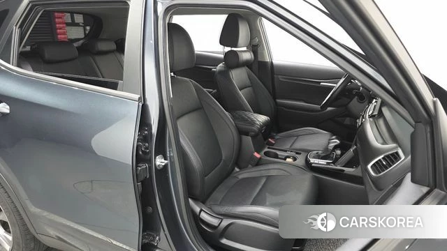 Kia Seltos 2021 Серый из Кореи, фото 3