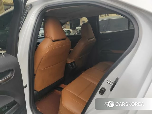Lexus UX 2022 Белый из Китая, фото 3