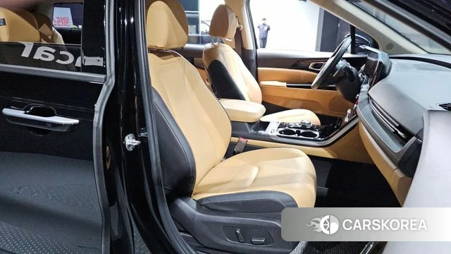 Kia Carnival 4th generation 2023 Черный из Кореи, фото 3