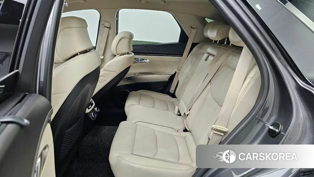 Genesis GV70 2022 Серебристо-серый из Кореи, фото 3