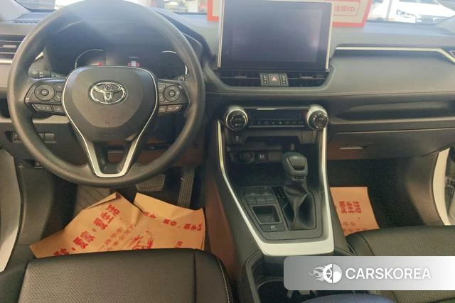 Toyota RAV4 Rongfang 2022 Белый из Китая, фото 3