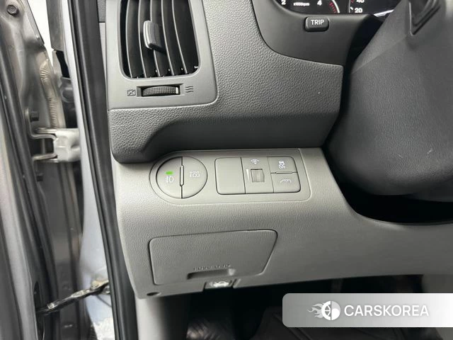 Hyundai The New Grand Starex 2018 Серебристо-серый из Кореи, фото 3