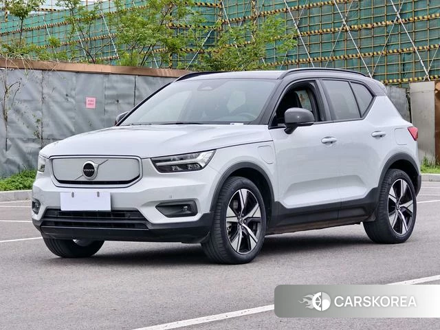 Volvo XC40 EV 2021 Серебристо-серый из Китая, фото 3