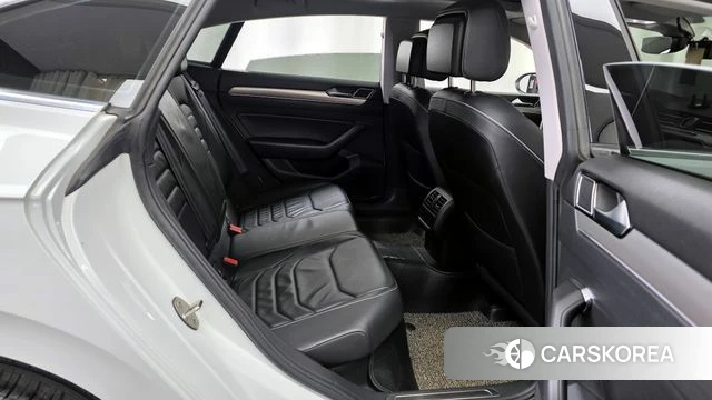 Volkswagen Arteon 2019 Белый из Кореи, фото 3