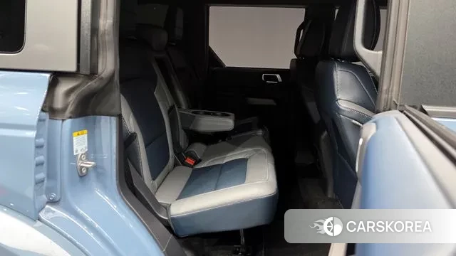 Ford Bronco 6th Generation 2023 Небесно-голубой из Кореи, фото 3