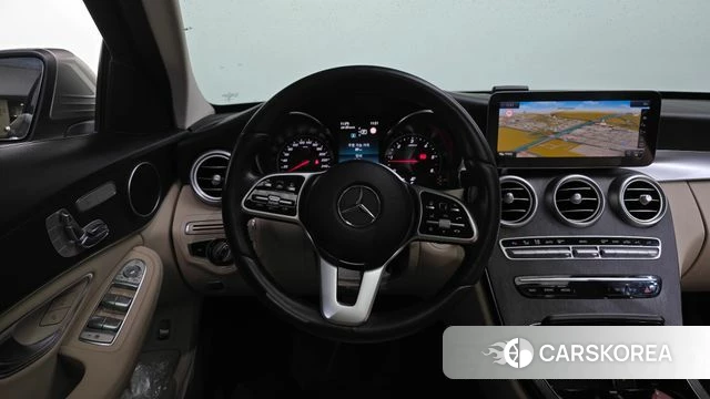 Mercedes-Benz C-Class W205 2018 Серебристо-серый из Кореи, фото 3