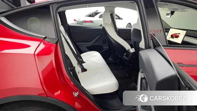 Tesla Model Y 2022 Красный из Кореи, фото 3