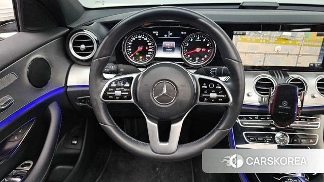 Mercedes-Benz E-Class W213 2019 Белый из Кореи, фото 3