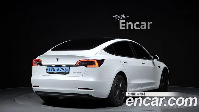 Tesla Model 3 2020 Белый из Кореи, фото 3