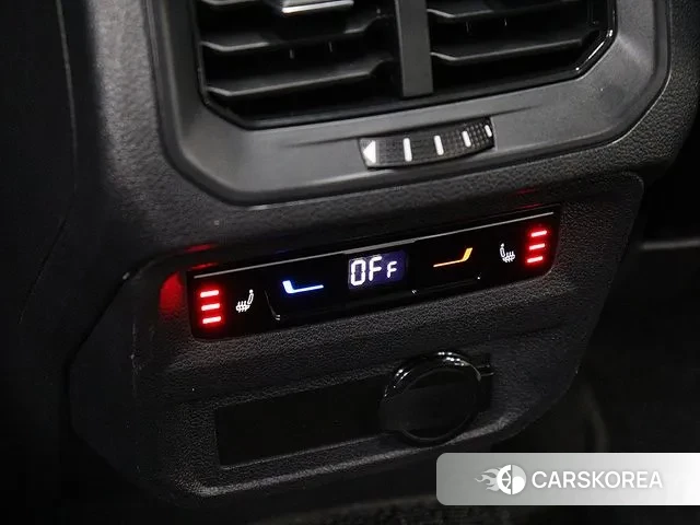 Volkswagen Tiguan Allspace 2023 Черный из Кореи, фото 3