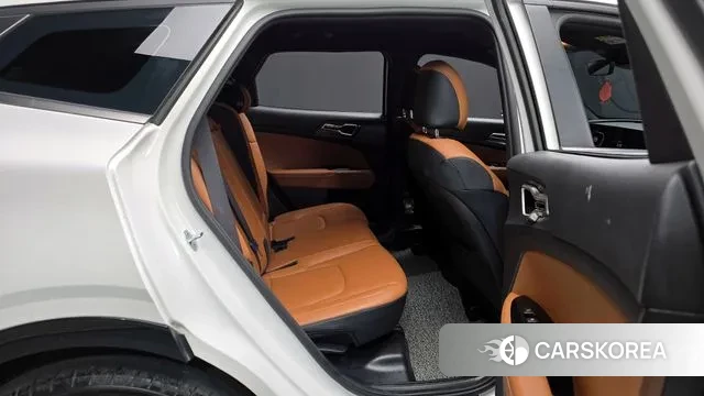 Kia Sportage 5th Generation 2022 Белый из Кореи, фото 3