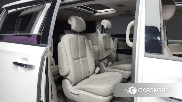 Kia The New Carnival 2018 Белый из Кореи, фото 3