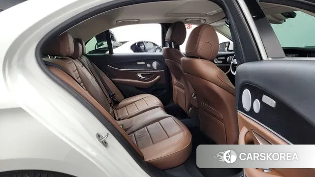 Mercedes-Benz E-Class W213 2019 Белый из Кореи, фото 3
