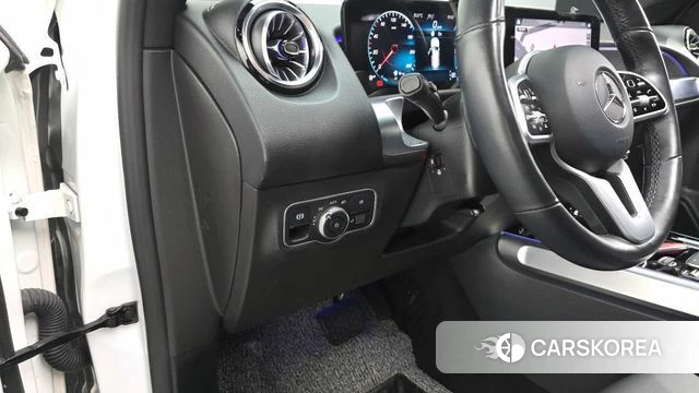 Mercedes-Benz GLB-Class X247 2021 Белый из Кореи, фото 3