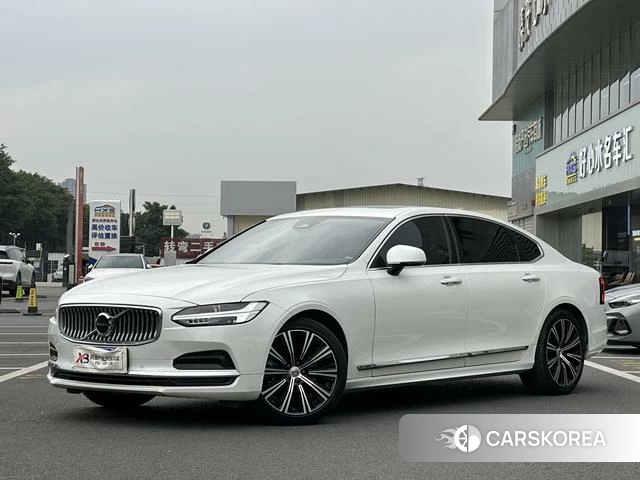 Volvo S90 2023 Белый из Китая, фото 3